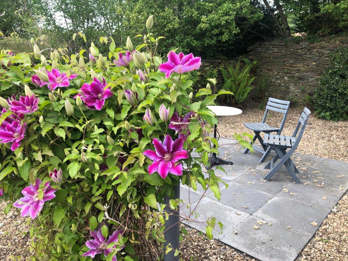 The Lotus. Romantic, Rural Hideaway Near Huelgoat Loqueffret Exterior foto